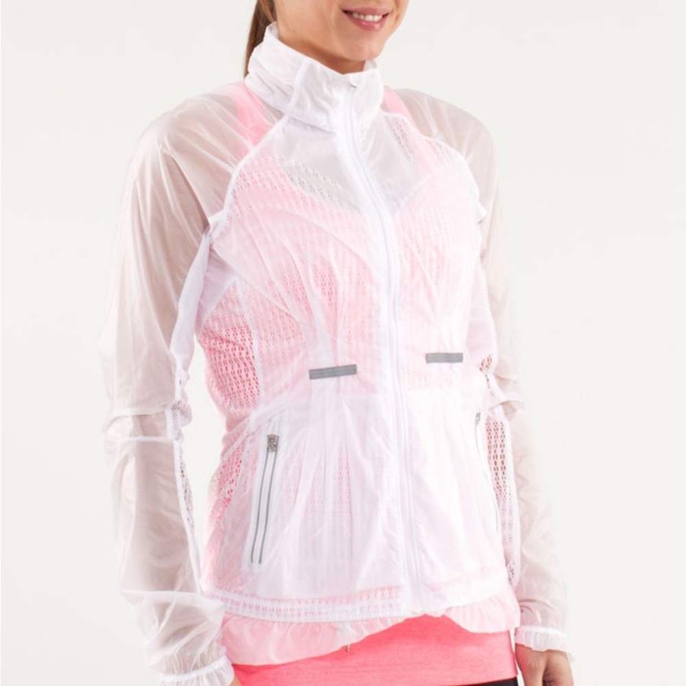 Lululemon Run: Wild Jacket - Picture 10 of 10